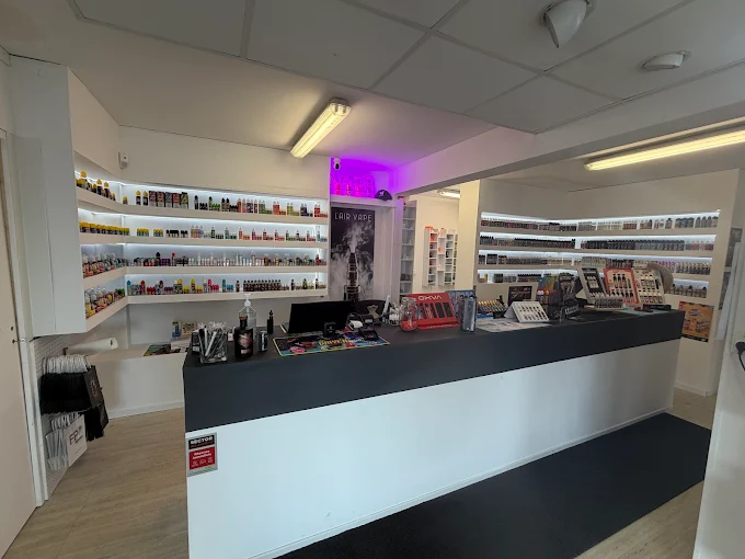 Vitrine de L'AIR VAPE Amilly